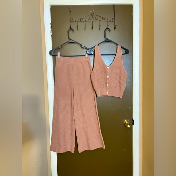 Sincerely Jules Matching Crochet Pants and Top Set - Picture 1 of 4